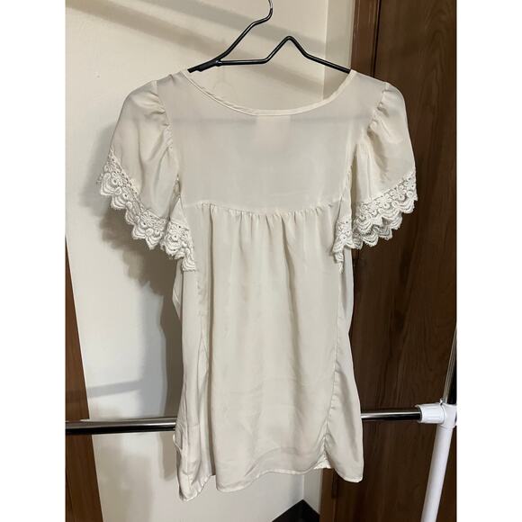 Estilo NYC Top Women's M White Inset Lace 100% Polyester Made in India Pockets - Picture 2 of 8